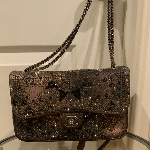 Chanel handbag - Picture 7 of 15